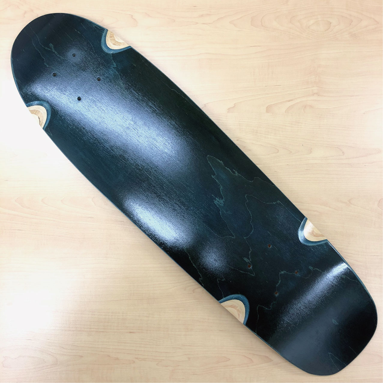クルーズデッキ 7.7x28 BK ※入荷時期によりサンドしているウッドカラーが異なります。（WheeWellで見える部分）